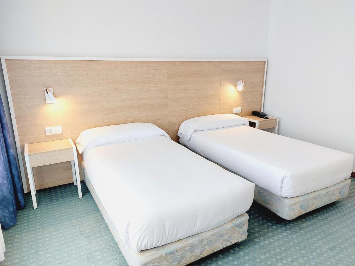 Hotel Costa Atlantica Arteixo Exterior photo