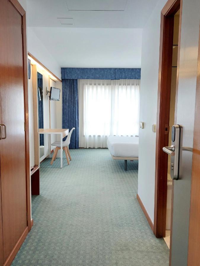 Hotel Costa Atlantica Arteixo Exterior photo